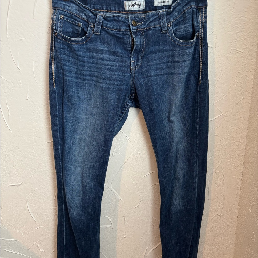 Daytrip Mid Rise Virgo Bootcut Dark Blue Jeans